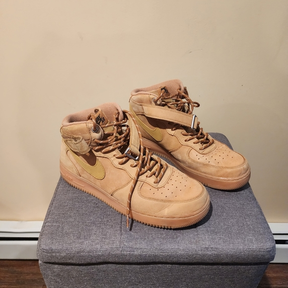 Nike Other - Air Force 1 (mid) 07 wheat